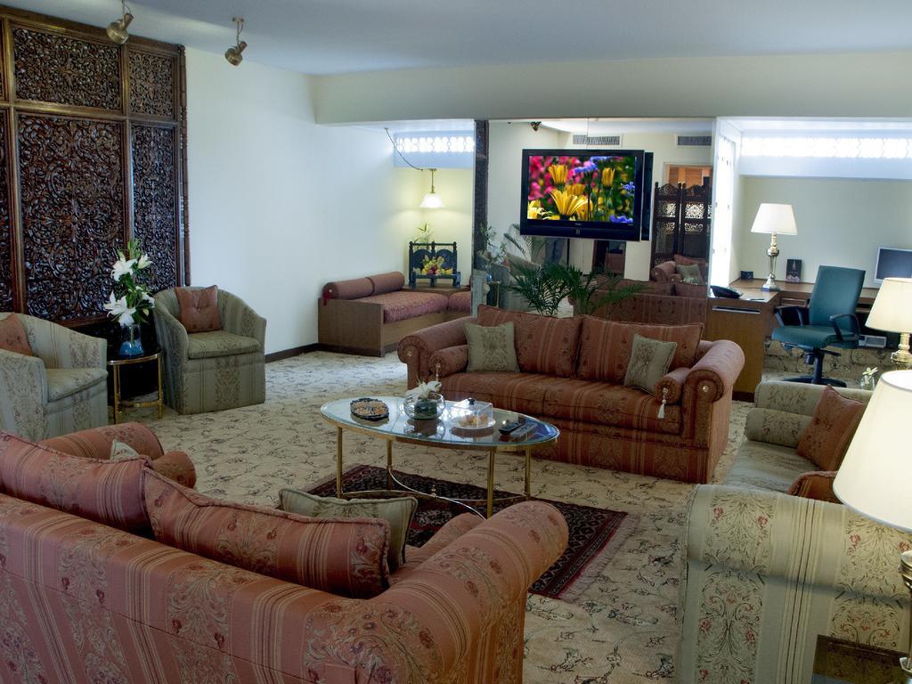 Avari Lahore Hotel Екстер'єр фото