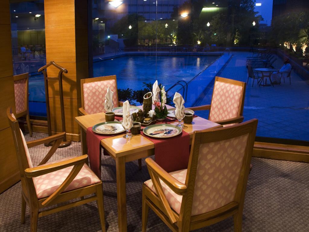 Avari Lahore Hotel Екстер'єр фото