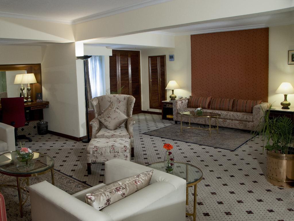 Avari Lahore Hotel Екстер'єр фото