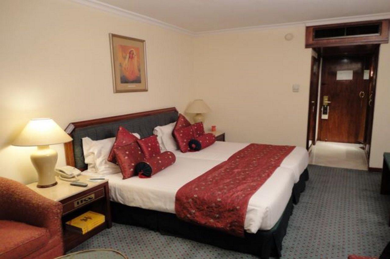 Avari Lahore Hotel Екстер'єр фото