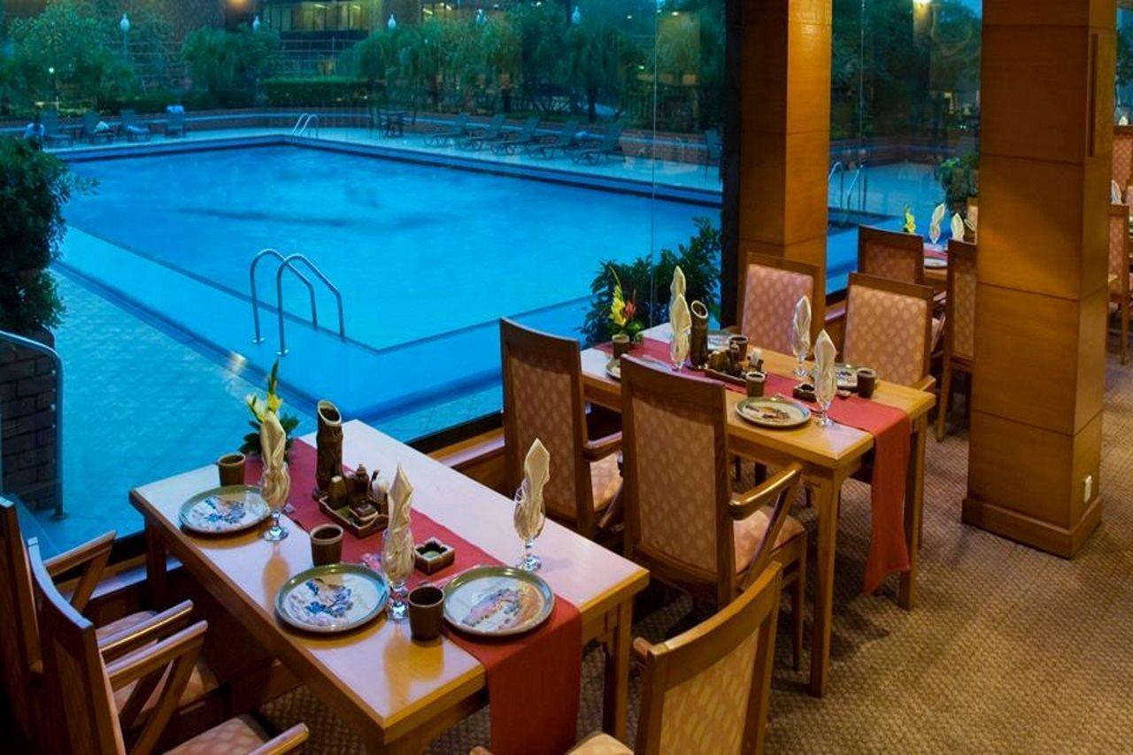 Avari Lahore Hotel Екстер'єр фото